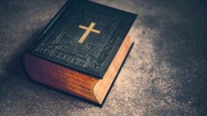 Christen inmitten von Stürmen | Wie man auf Verfolgung reagiert